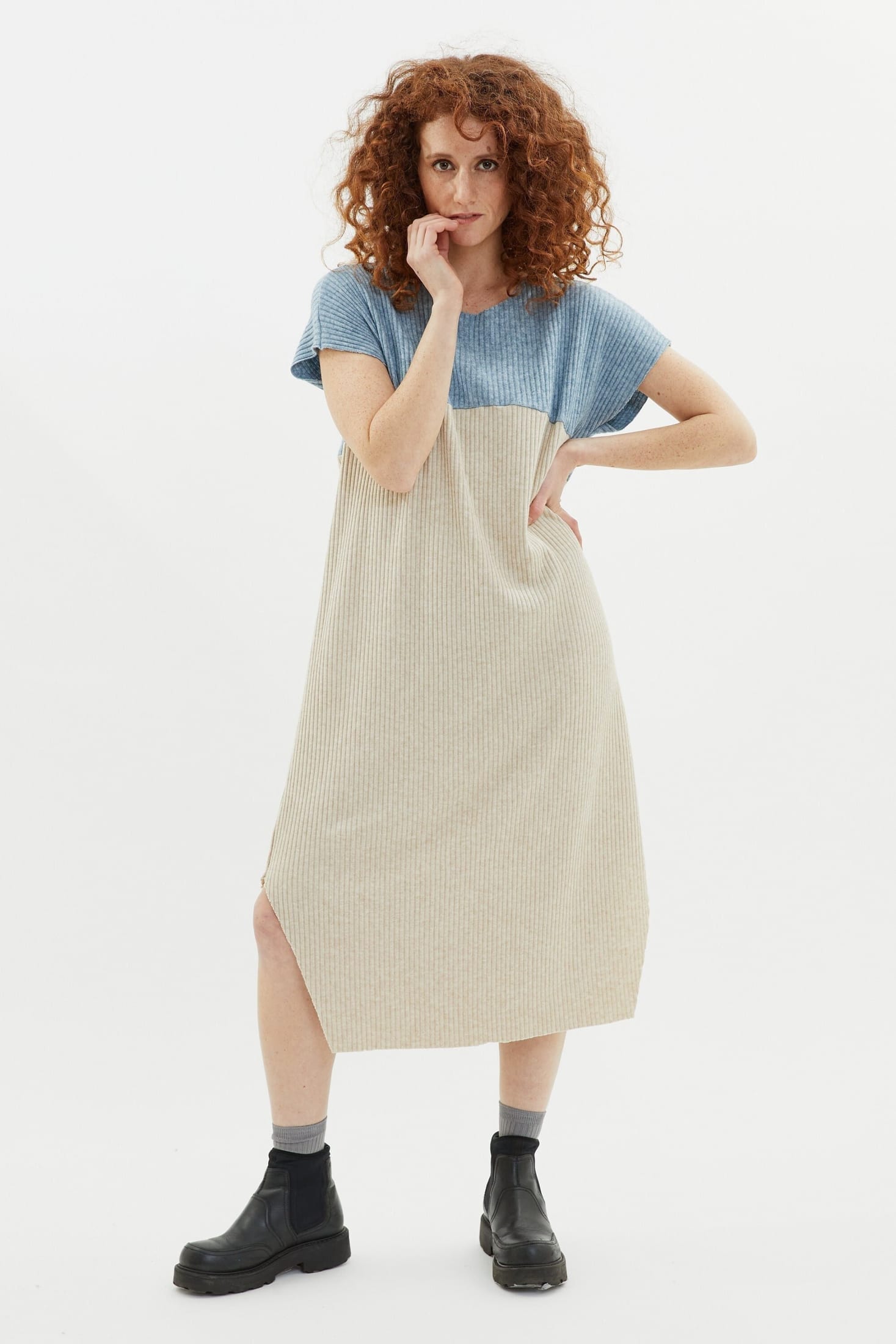 שמלת סרפן צמרית — תמונה 1 מתוך 10