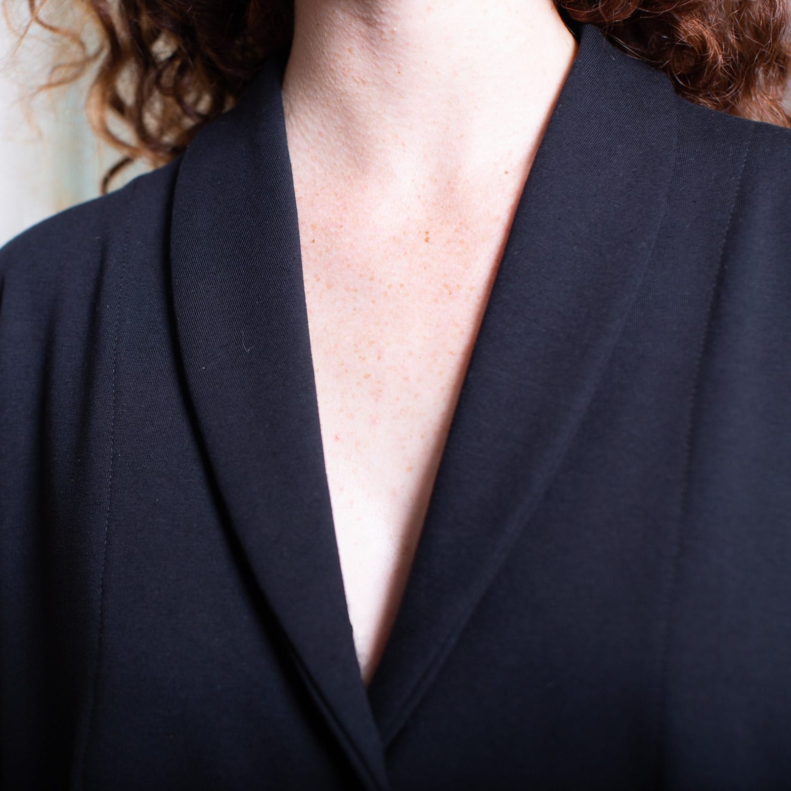 בלייזר טרי צרפתי שחור — תמונה 2 מתוך 8